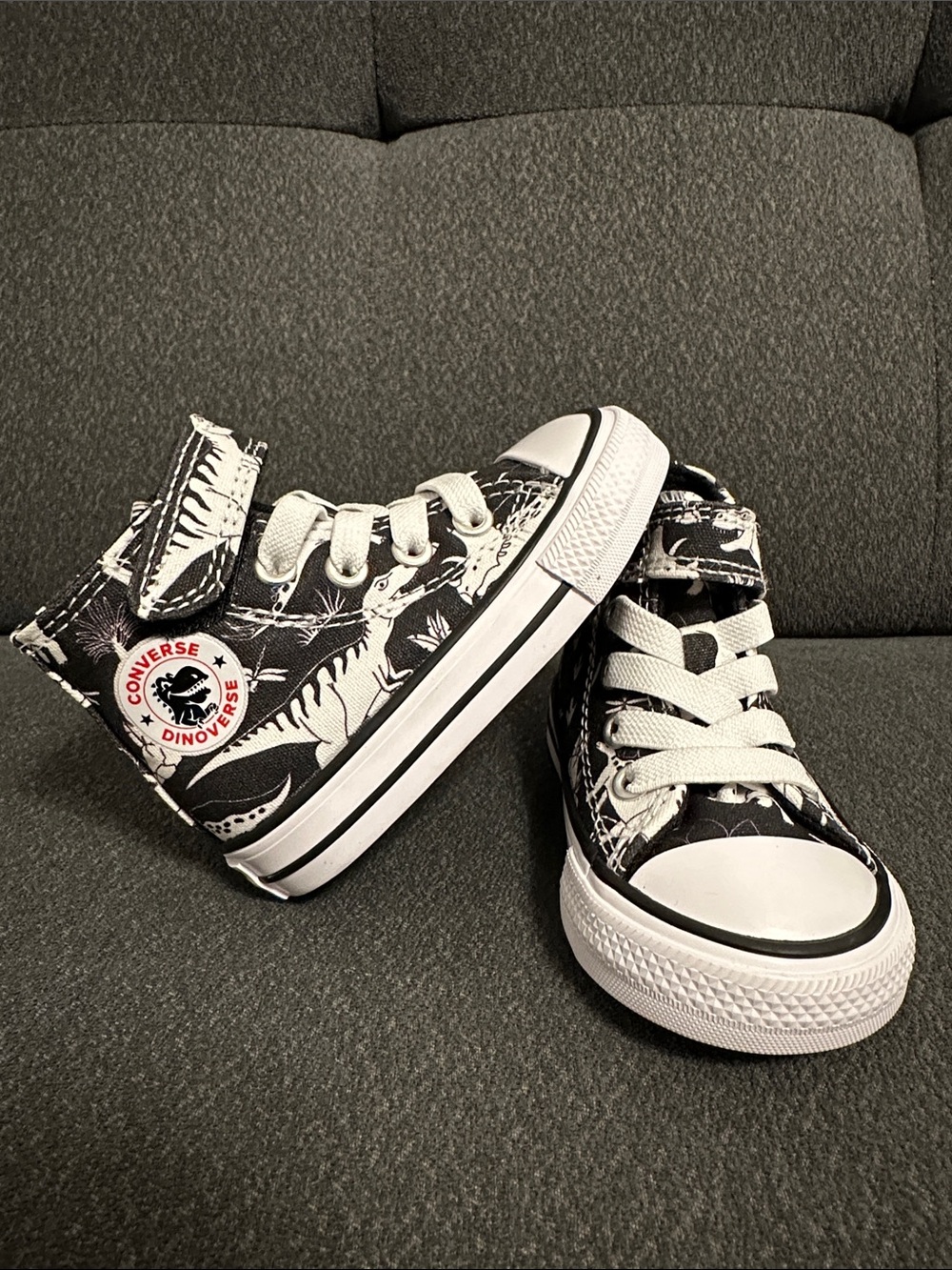 Converse Kids Black & White Dinosaur High-Top Sneakers 4T